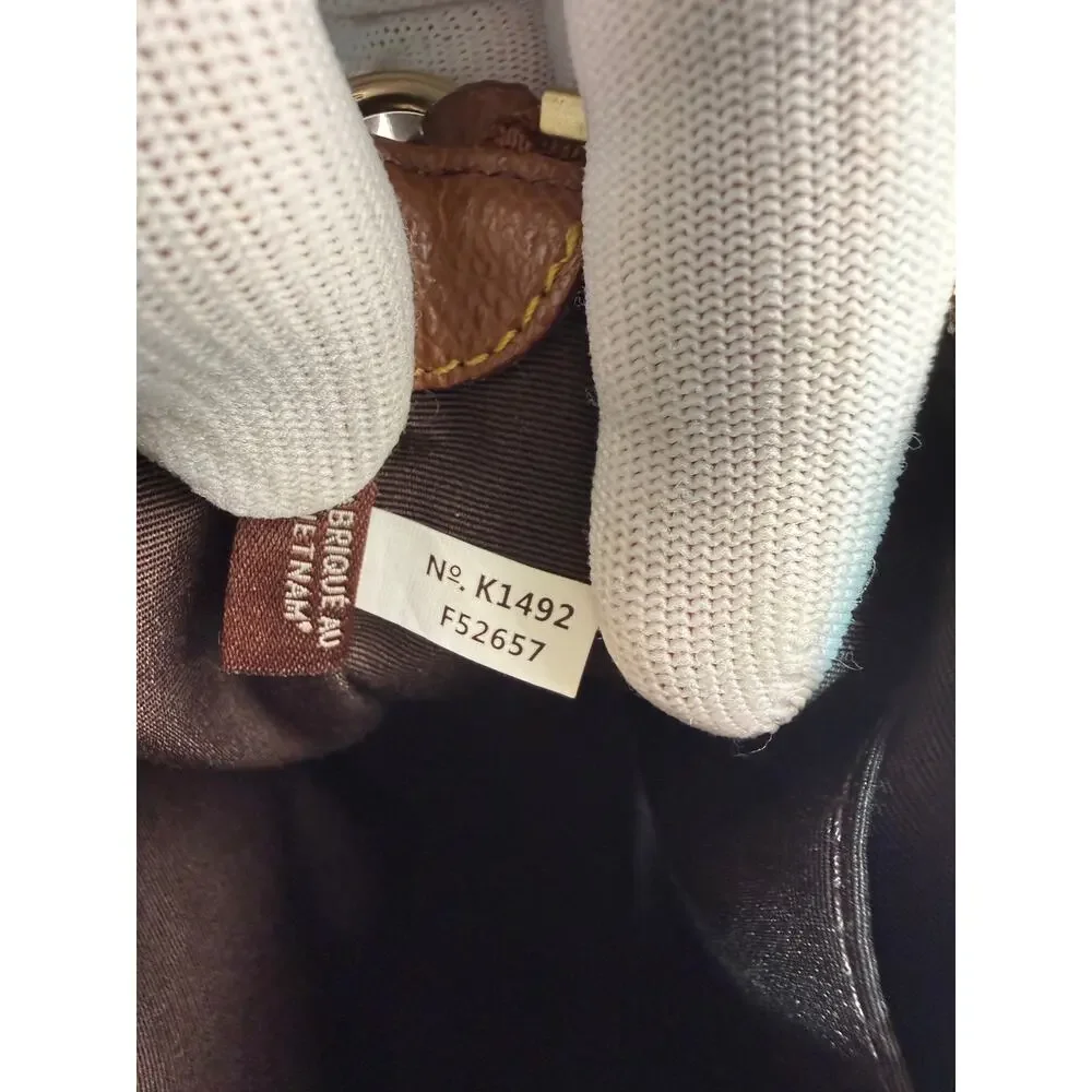 Coach Signature Canvas Crossbody Bag – Khaki/Mahogany